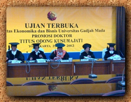 Dosen Sanata Dharma Raih Gelar Doktor di UGM :: Biro Personalia