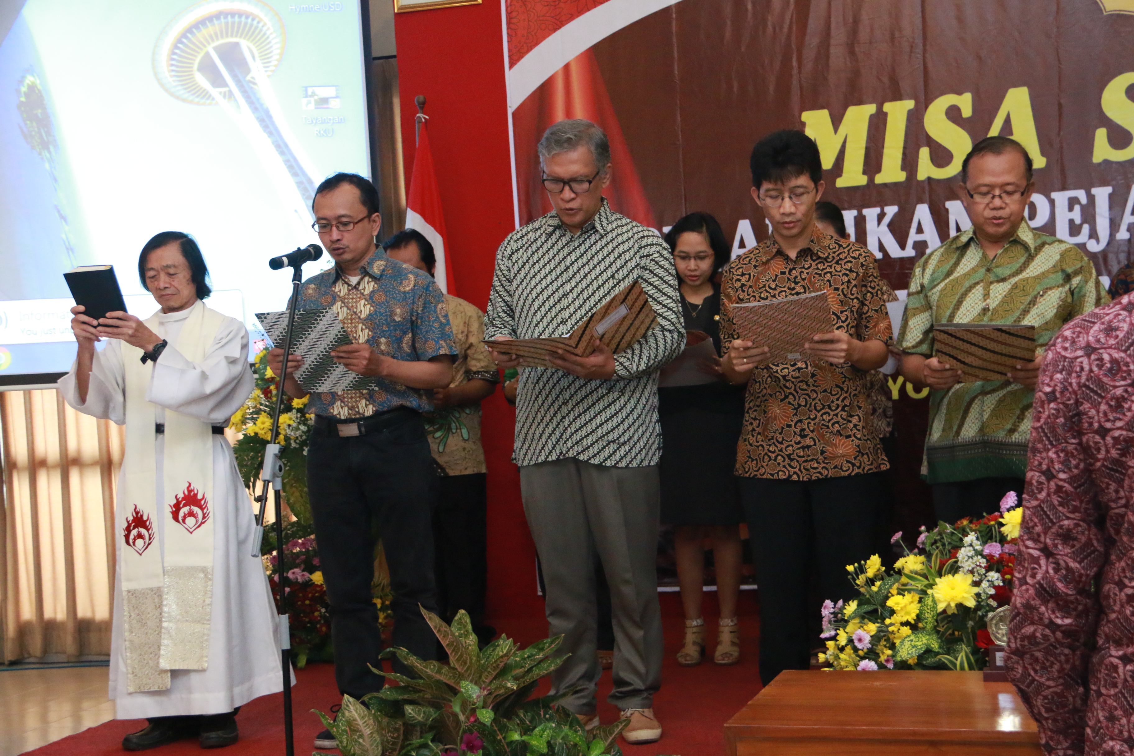 Pengucapan Janji Jabatan-Dok. Biro<br />
Humas USD | usd.ac.id/fakultas/psikologi