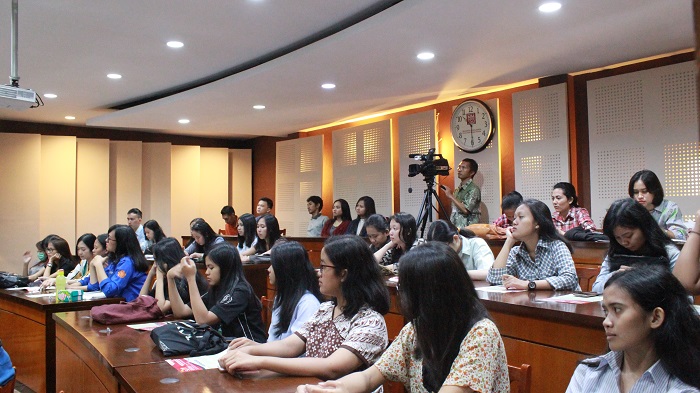 PARA CALON MAHASISWA MM USD IKUTI EDU EXPO MM USD