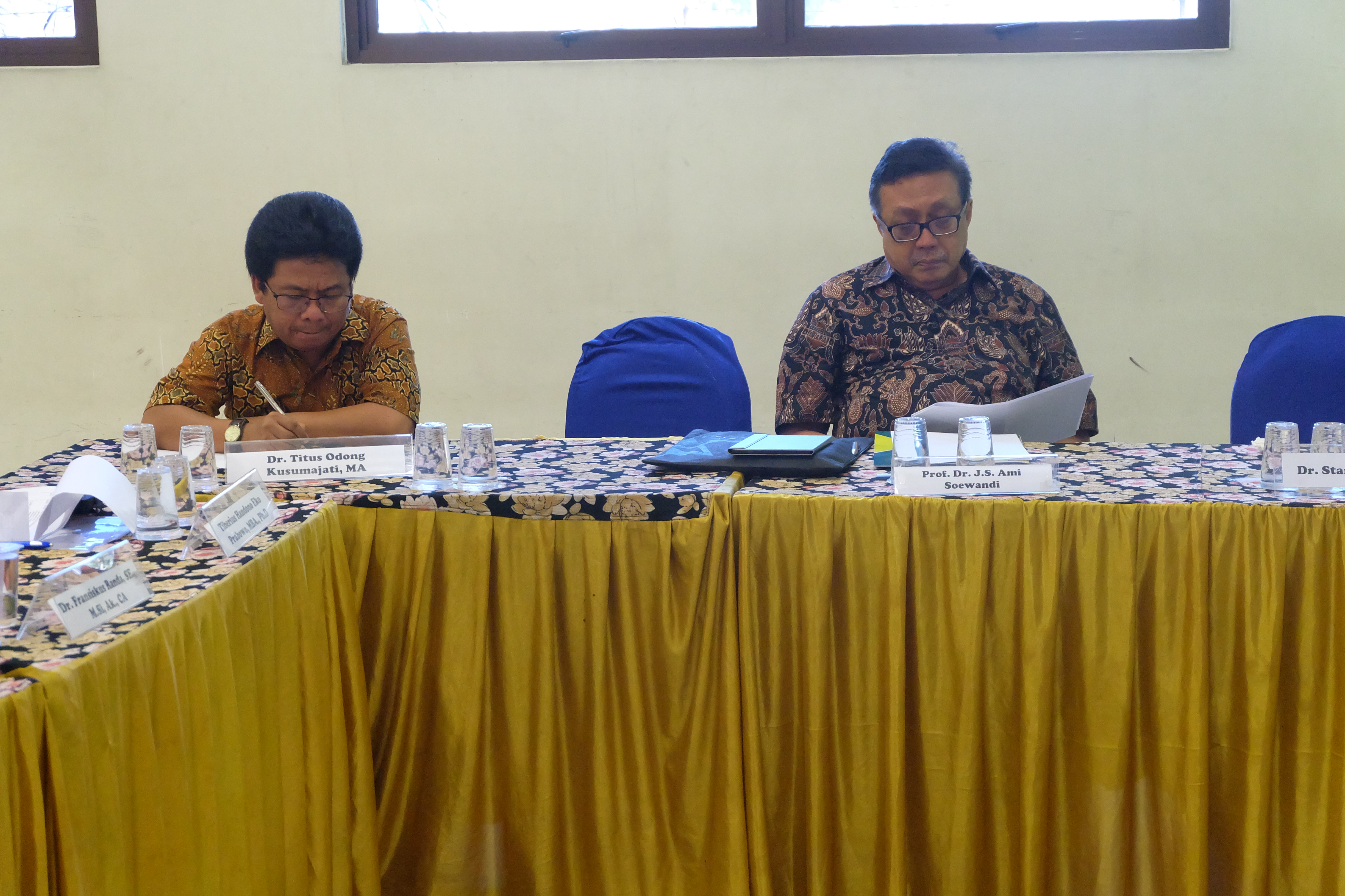 Diskusi Tentang Pubilkasi mahasiswa