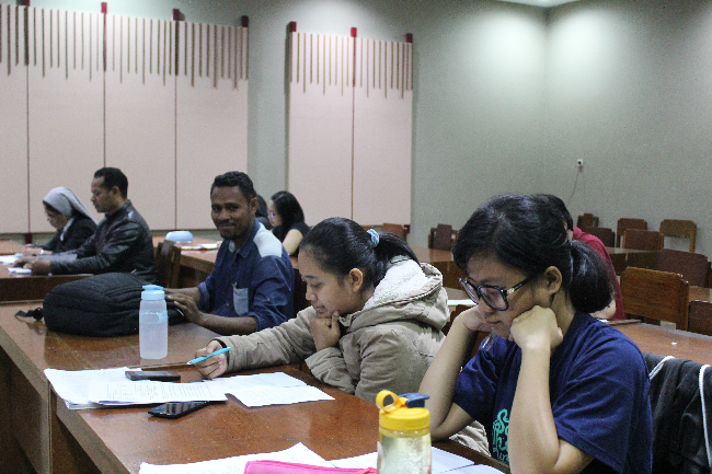 https://web.usd.ac.id/fakultas/bisnisdanekonomi/mmusd/f1l3/TOEFL%20PREP%202/toefl1.png