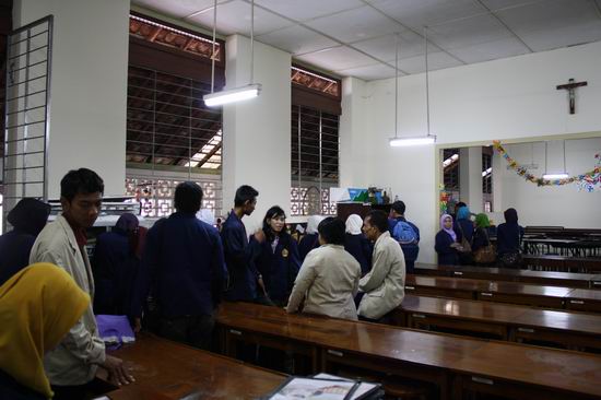 Kunjungan mahasiswa univ muria kudus di lab SBK