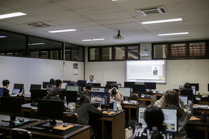 Lab Komputer 2